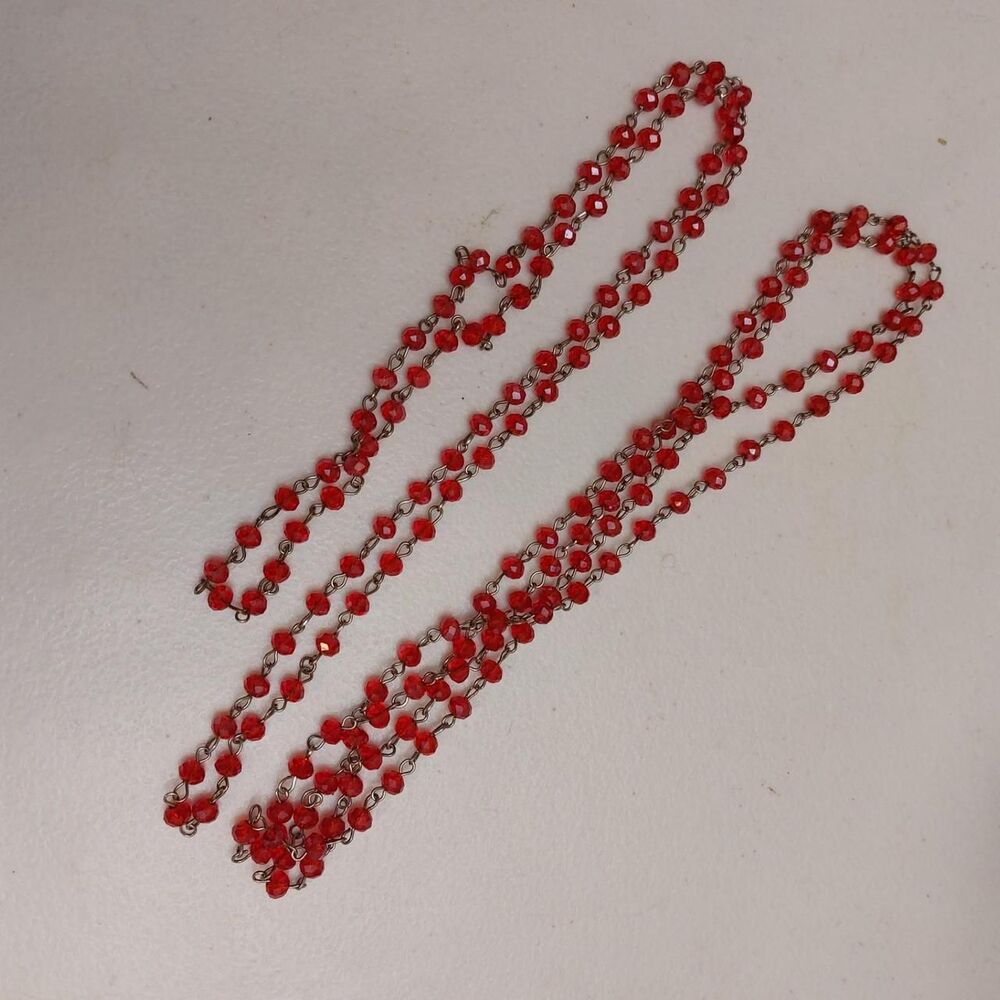Red swarovski glass linked beads necklace set of 2 with silver links